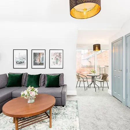 Duplex Loft With Balcony & Private Entrance In Jq Apartment Birmingham