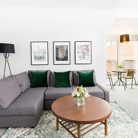 Apartment Duplex Loft With Balcony & Private Entrance In Jq