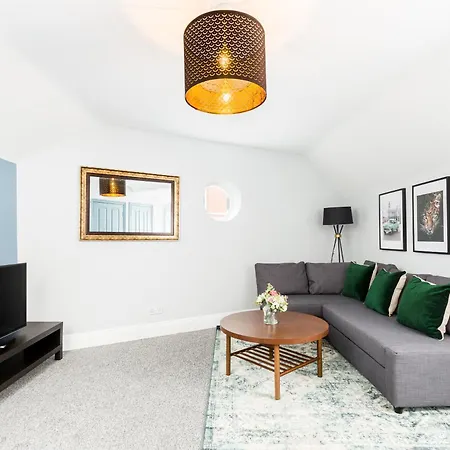 Duplex Loft With Balcony & Private Entrance In Jq * Birmingham