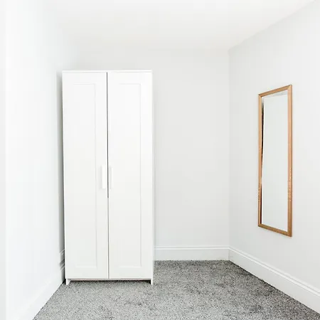 Duplex Loft With Balcony & Private Entrance In Jq * Birmingham