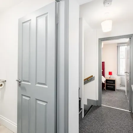 Duplex Loft With Balcony & Private Entrance In Jq Birmingam